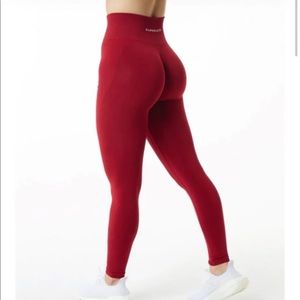 Amplify leggings -Scarlet